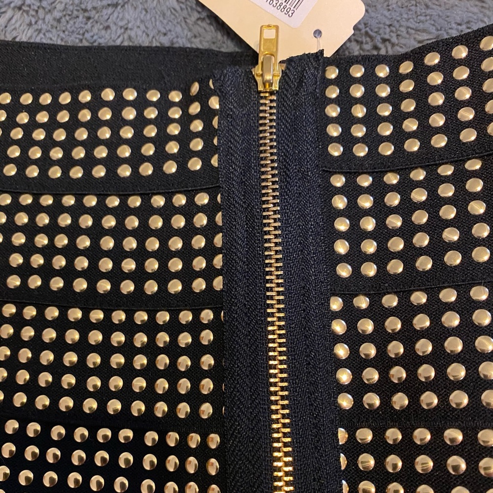 Studded skirt 🖤 - Picture 4 of 5